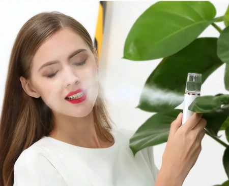补水喷雾的种类有哪些？哪些误区不要踏入-补水喷雾补水效果好吗